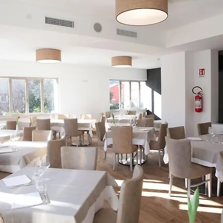 Hotell Athos 3*