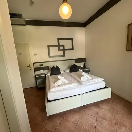 Athos Hotel Riva del Garda