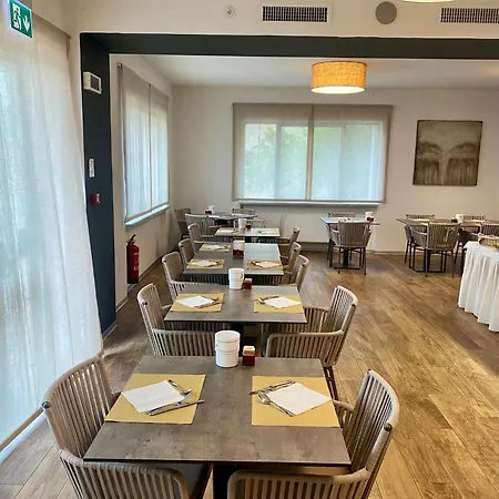 Athos Hotel Riva del Garda